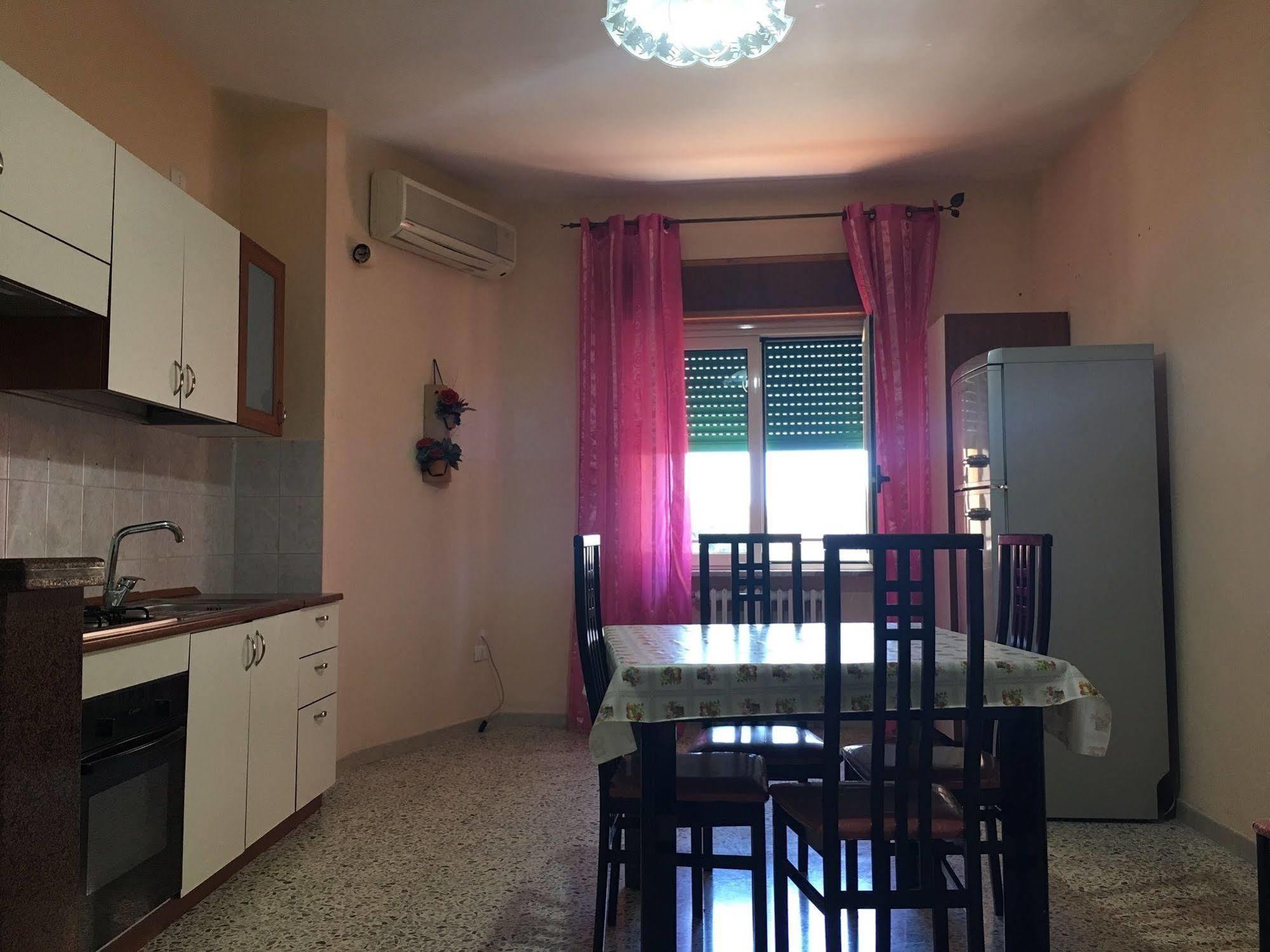 B&B Crotone Kültér fotó